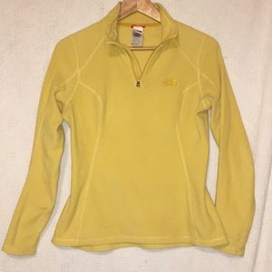 The North Face Women’s Quarter Zip Pullover